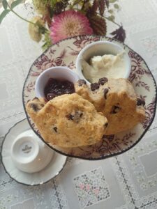 Scones and Cream - The Talking Teacup